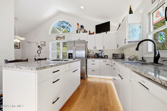 308 Sunnyside Drive, Washington, NC 27889