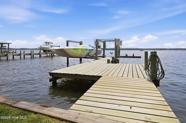308 Sunnyside Drive, Washington, NC 27889