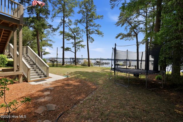 308 Sunnyside Drive, Washington, NC 27889