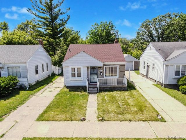 19563 Schoenherr Street, Detroit, MI 48205