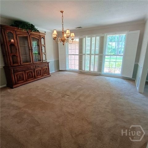 35 Clarendon Road, Savannah, GA 31410