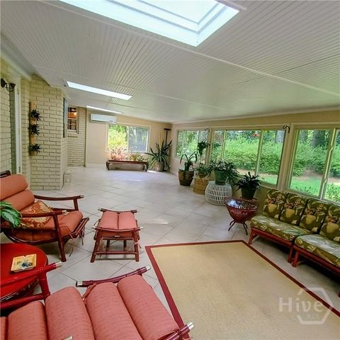 35 Clarendon Road, Savannah, GA 31410