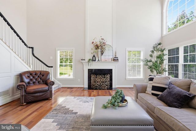 2 ROSSITER CIR, New Hope, PA 18938