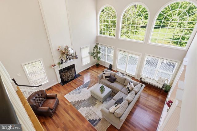 2 ROSSITER CIR, New Hope, PA 18938
