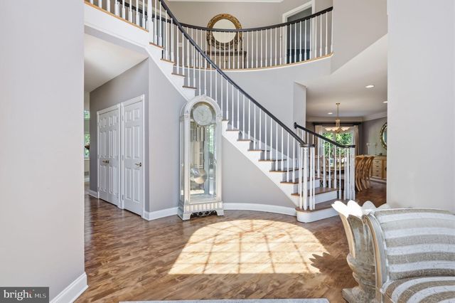 2 ROSSITER CIR, New Hope, PA 18938