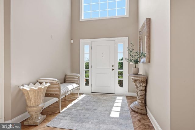 2 ROSSITER CIR, New Hope, PA 18938