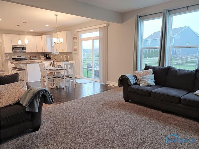 14934 Stonebridge Lane, Perrysburg, OH 43551