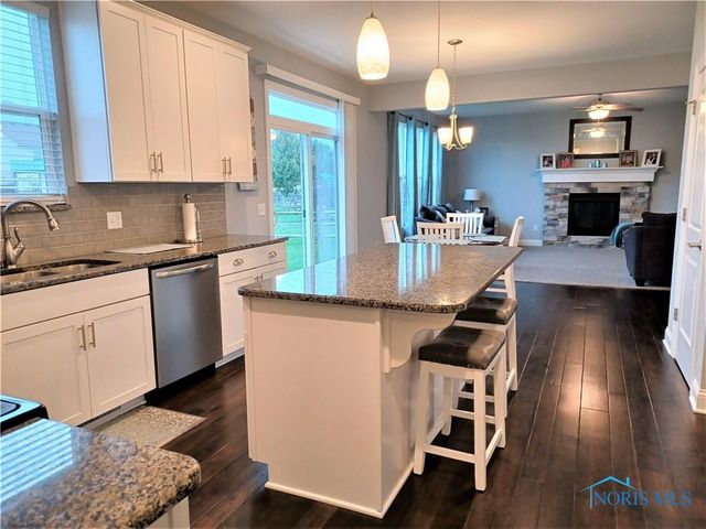 14934 Stonebridge Lane, Perrysburg, OH 43551