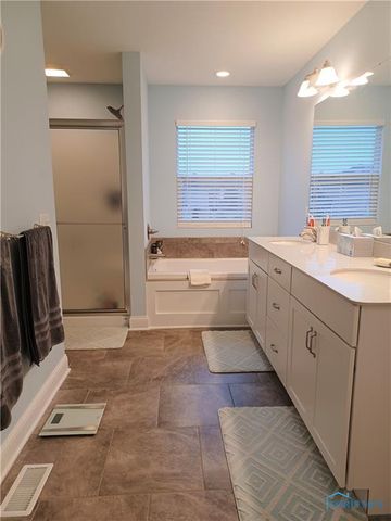 14934 Stonebridge Lane, Perrysburg, OH 43551