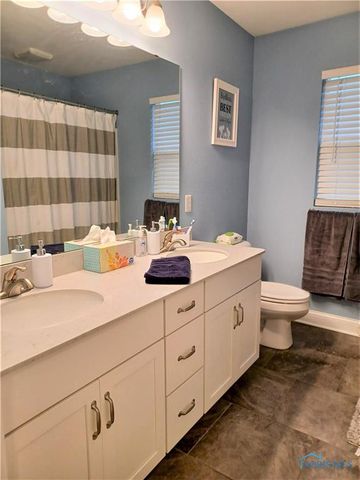 14934 Stonebridge Lane, Perrysburg, OH 43551