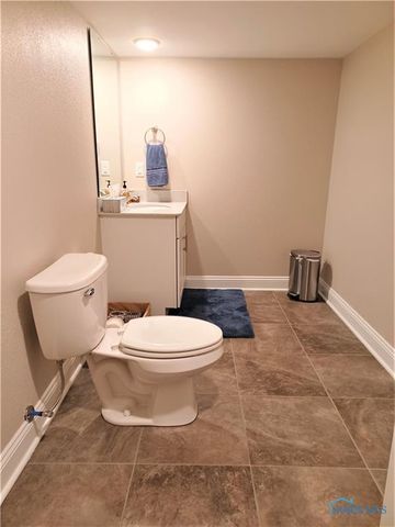 14934 Stonebridge Lane, Perrysburg, OH 43551