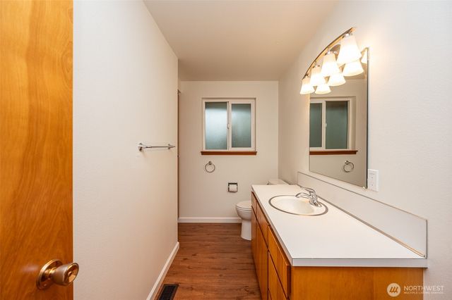 8006 55th Avenue Ct E, Puyallup, WA 98371