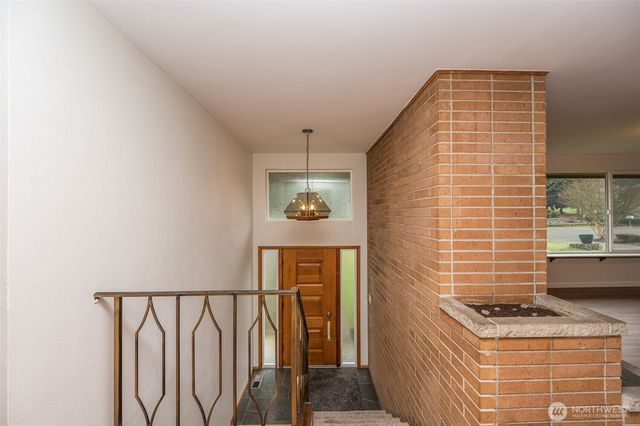 8006 55th Avenue Ct E, Puyallup, WA 98371