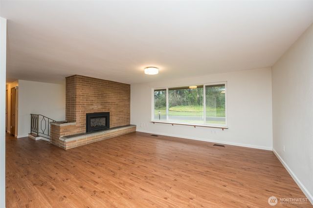 8006 55th Avenue Ct E, Puyallup, WA 98371