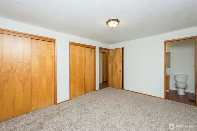 8006 55th Avenue Ct E, Puyallup, WA 98371