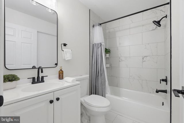 2412 OLD STONE MILL DR, East Windsor Twp, NJ 08512