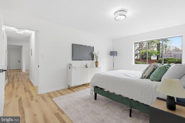 2412 OLD STONE MILL DR, East Windsor Twp, NJ 08512