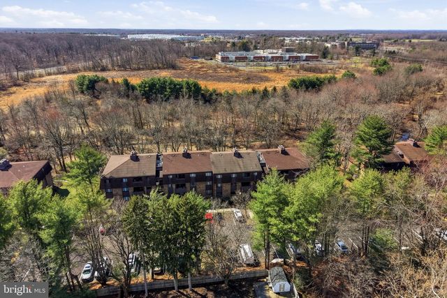 2412 OLD STONE MILL DR, East Windsor Twp, NJ 08512