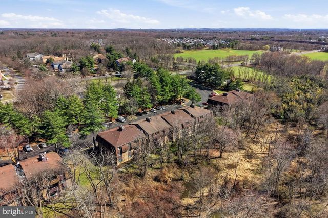 2412 OLD STONE MILL DR, East Windsor Twp, NJ 08512