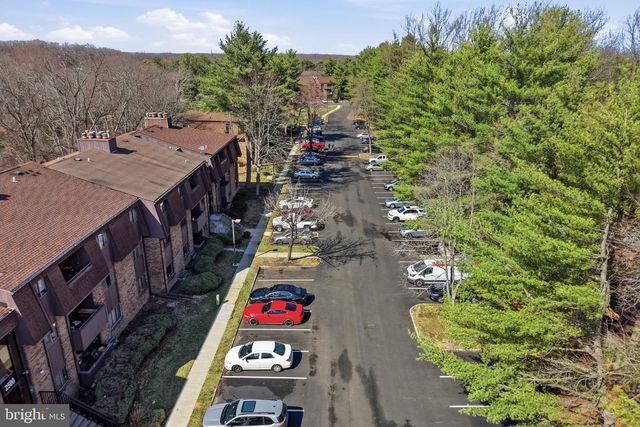 2412 OLD STONE MILL DR, East Windsor Twp, NJ 08512