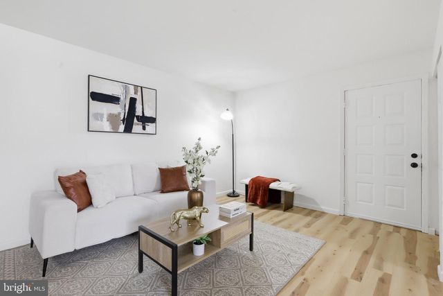 2412 OLD STONE MILL DR, East Windsor Twp, NJ 08512