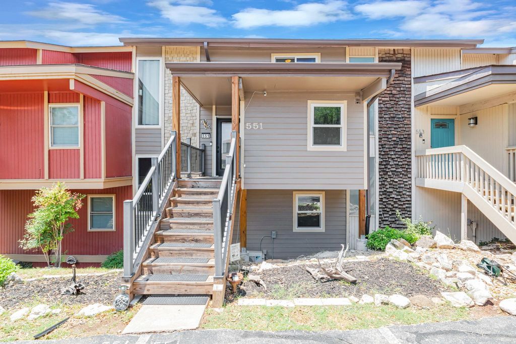 551 Demarett DR 4, Point Venture, TX 78645
