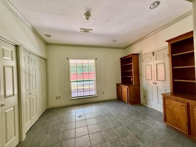 2630 Evalon Street, Beaumont, TX 77702