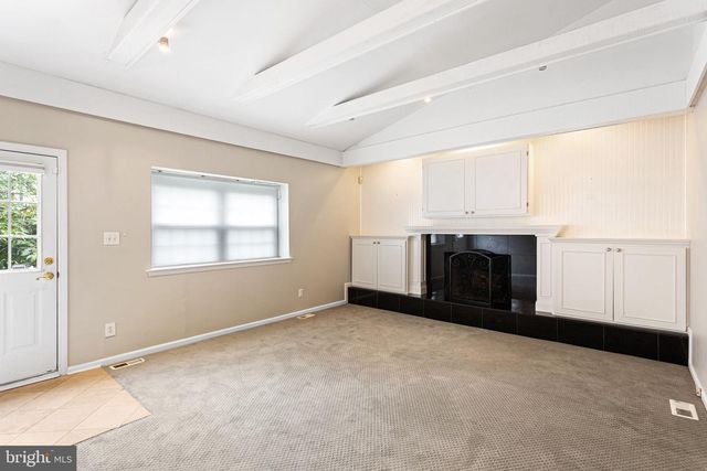 260 VILLAGE CT, Haddonfield, NJ 08033