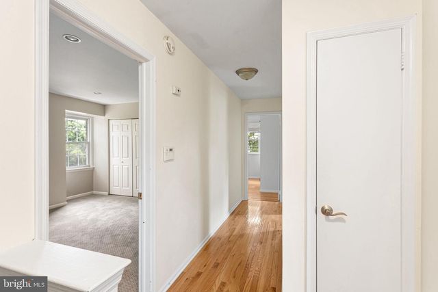 260 VILLAGE CT, Haddonfield, NJ 08033