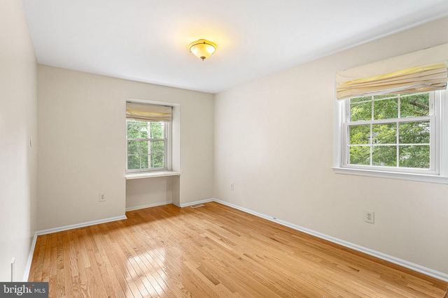 260 VILLAGE CT, Haddonfield, NJ 08033