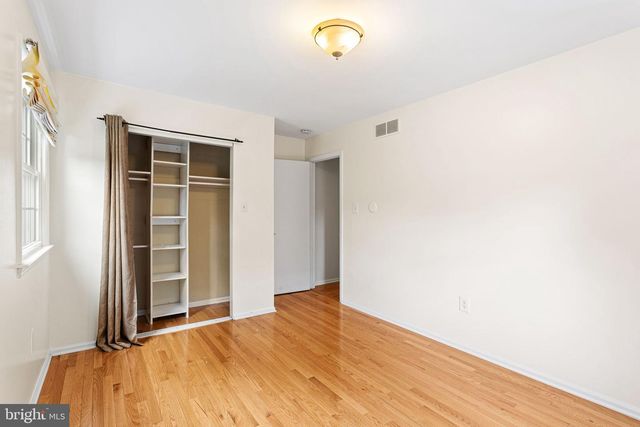 260 VILLAGE CT, Haddonfield, NJ 08033