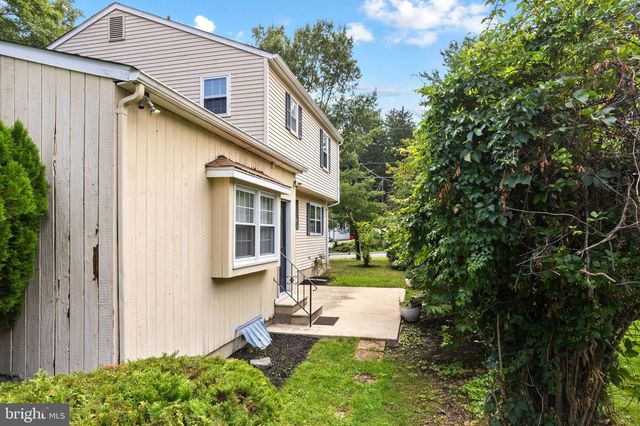 260 VILLAGE CT, Haddonfield, NJ 08033