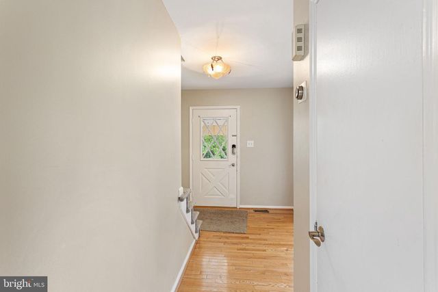 260 VILLAGE CT, Haddonfield, NJ 08033