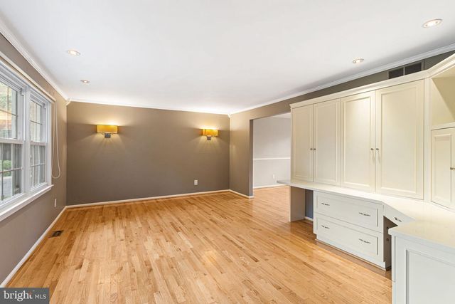 260 VILLAGE CT, Haddonfield, NJ 08033