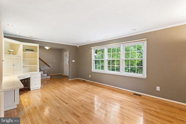 260 VILLAGE CT, Haddonfield, NJ 08033