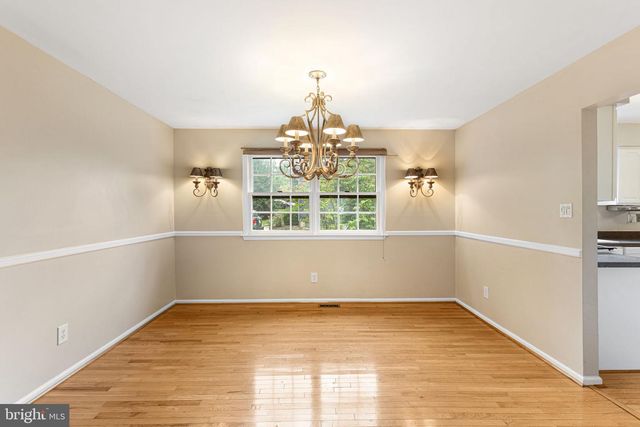 260 VILLAGE CT, Haddonfield, NJ 08033