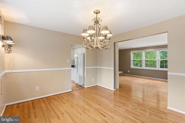 260 VILLAGE CT, Haddonfield, NJ 08033