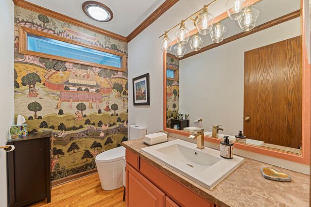 1543 N Saint Marys Road, Green Oaks, IL 60048