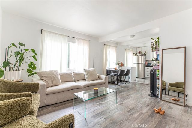 13647 Leadwell Street, Van Nuys, CA 91405