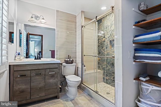 6914 CHELSEA RD, Mclean, VA 22101