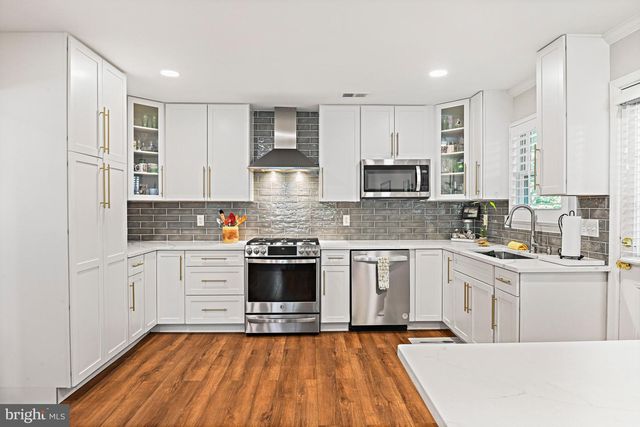 6914 CHELSEA RD, Mclean, VA 22101