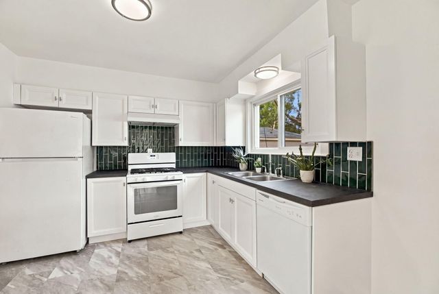 1063 Lori Street, Ypsilanti Twp, MI 48198