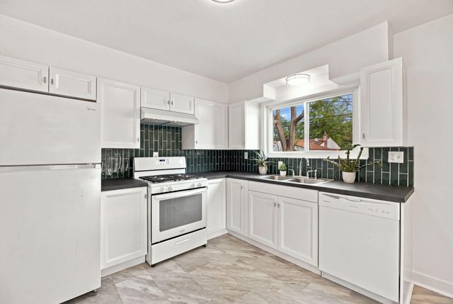 1063 Lori Street, Ypsilanti Twp, MI 48198