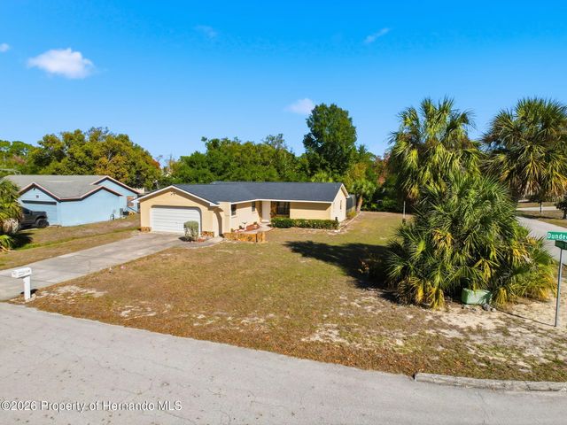 7410 Dundee Court, Weeki Wachee, FL 34613