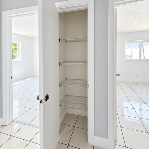 7842 NW 1ST Street, Margate, FL 33063