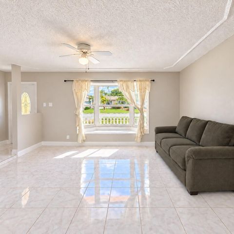 7842 NW 1ST Street, Margate, FL 33063
