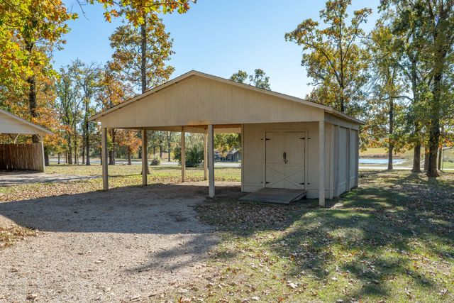 279 Rs County Road 3120, Emory, TX 75440