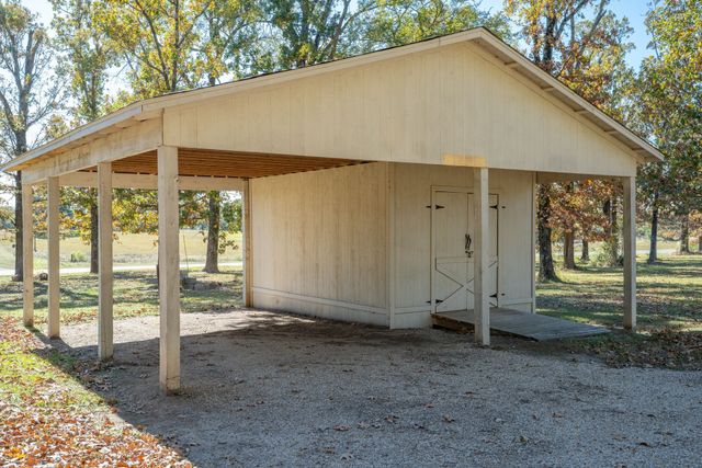 279 Rs County Road 3120, Emory, TX 75440