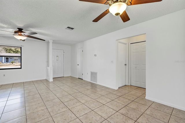 606 THIRD AVENUE, Lady Lake, FL 32159
