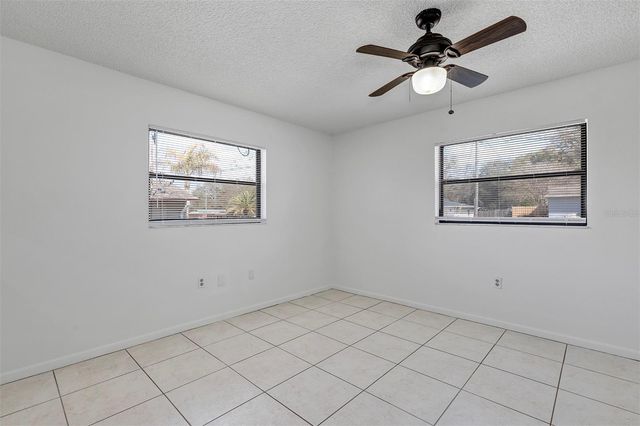 606 THIRD AVENUE, Lady Lake, FL 32159